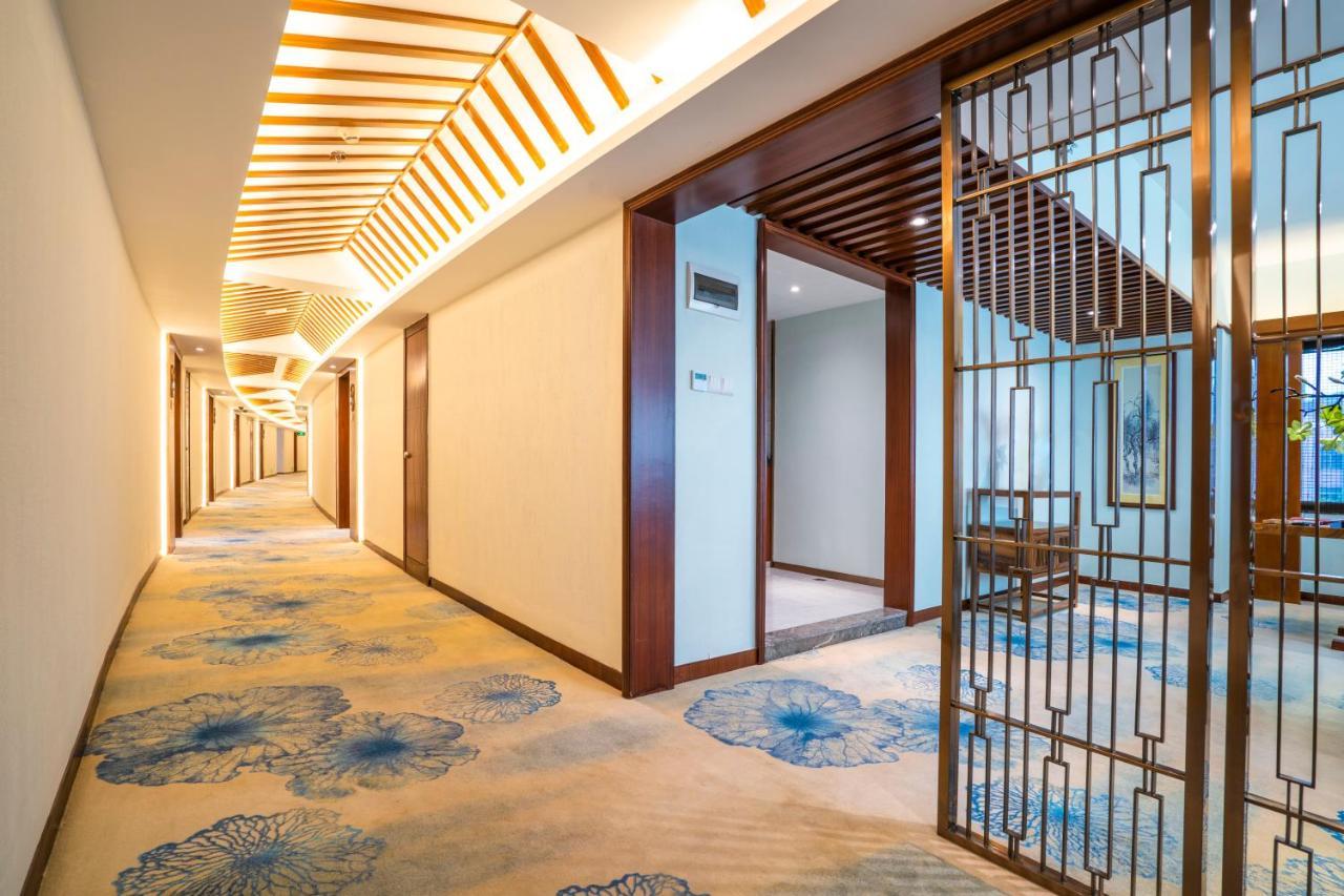 Sino Hotel Гуанчжоу Екстер'єр фото